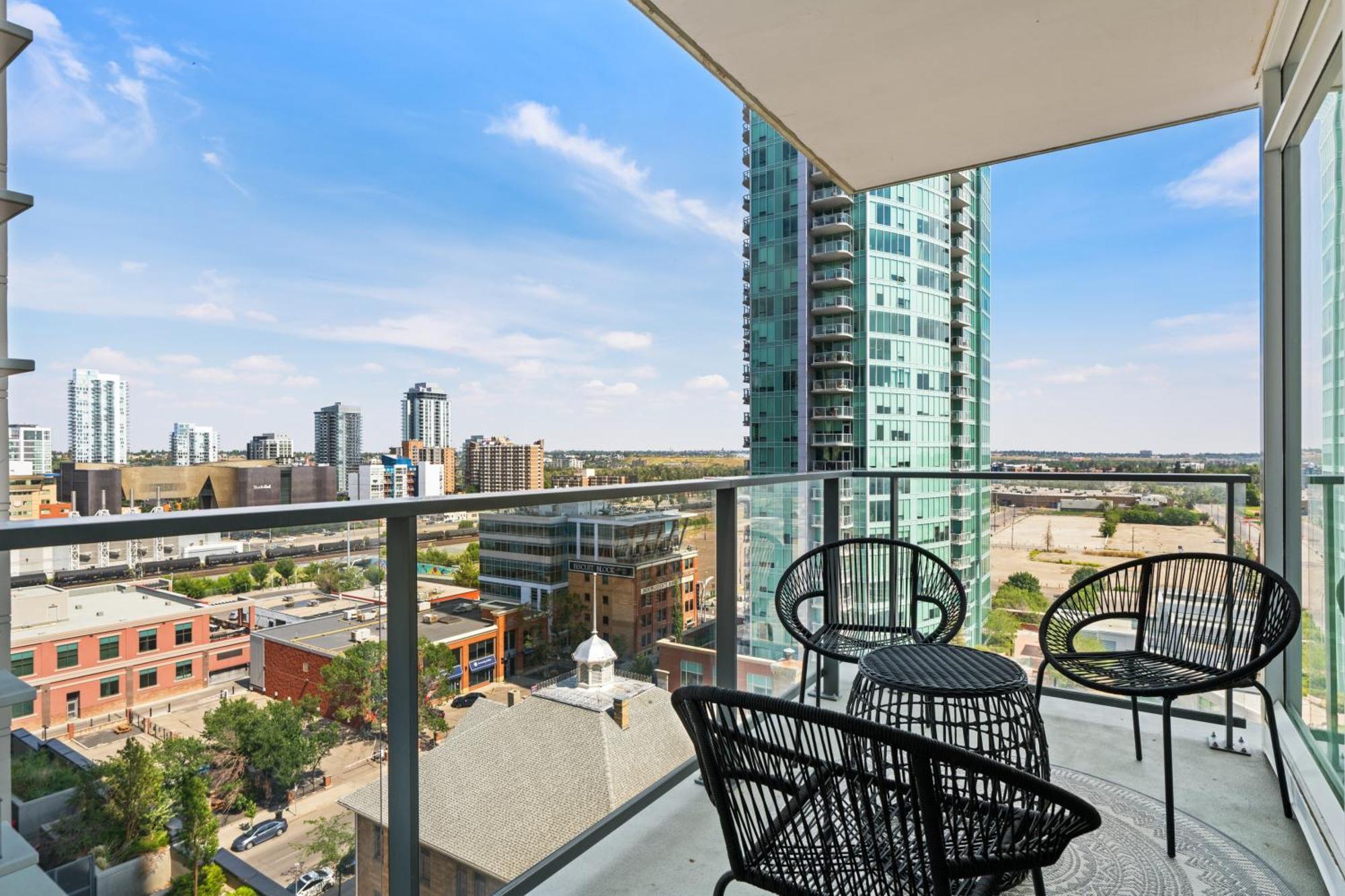 Modern Suite Calgary Downtown 5 Min Walk Stampede Exterior foto
