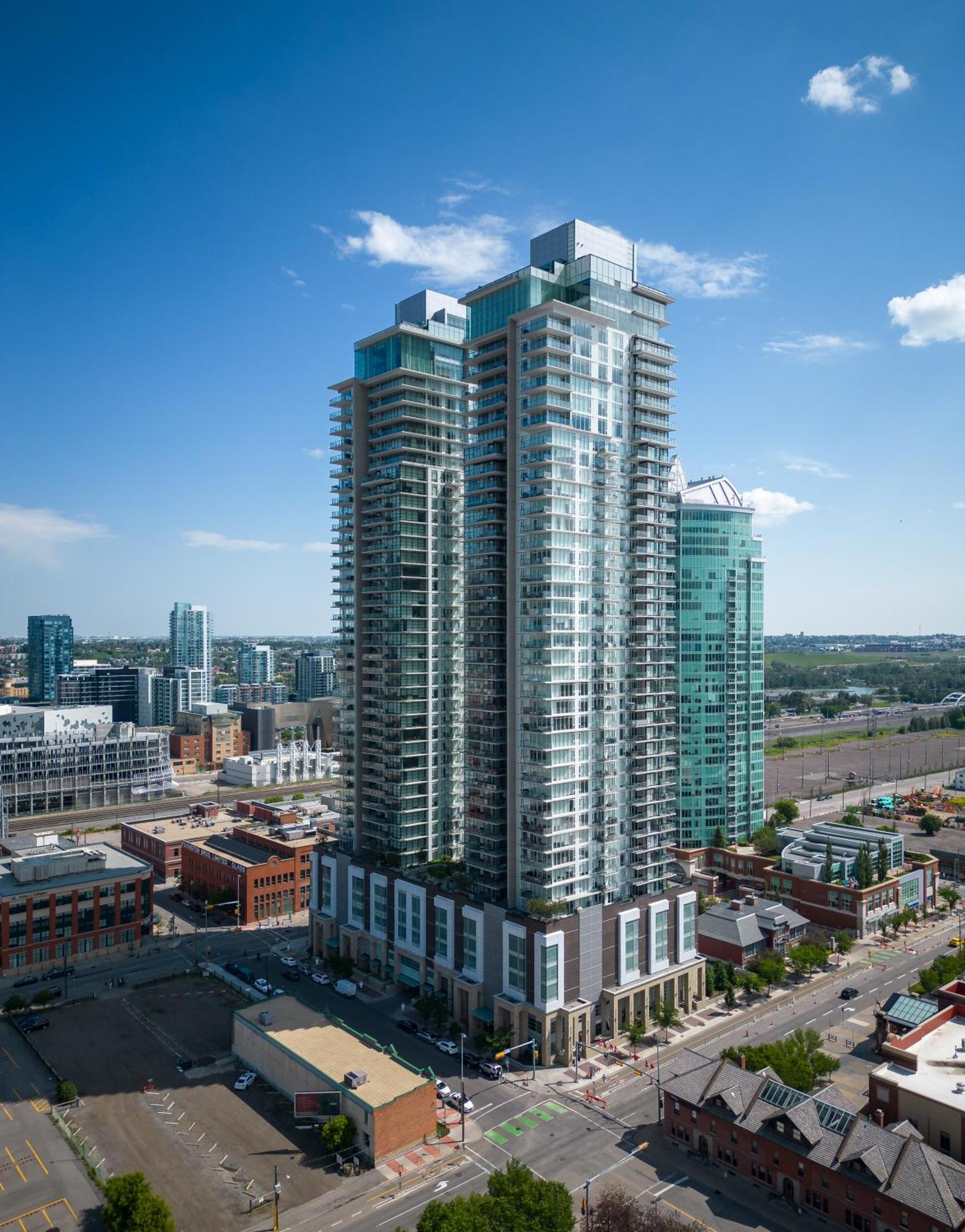 Modern Suite Calgary Downtown 5 Min Walk Stampede Exterior foto
