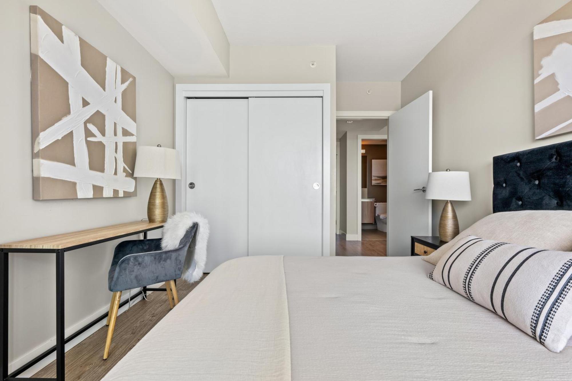 Modern Suite Calgary Downtown 5 Min Walk Stampede Exterior foto