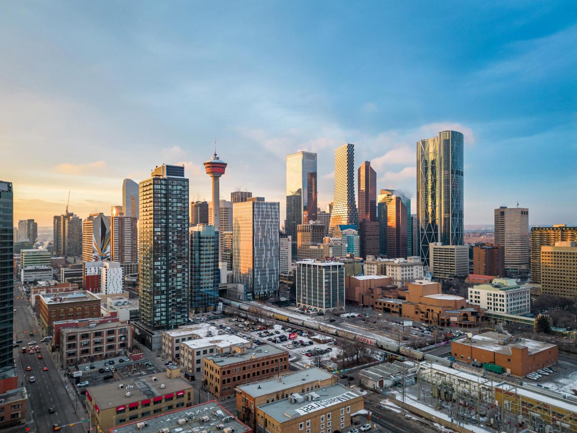 Modern Suite Calgary Downtown 5 Min Walk Stampede Exterior foto